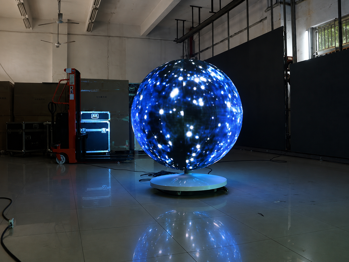 How to Create Seamless Looping Content for LED Spheres