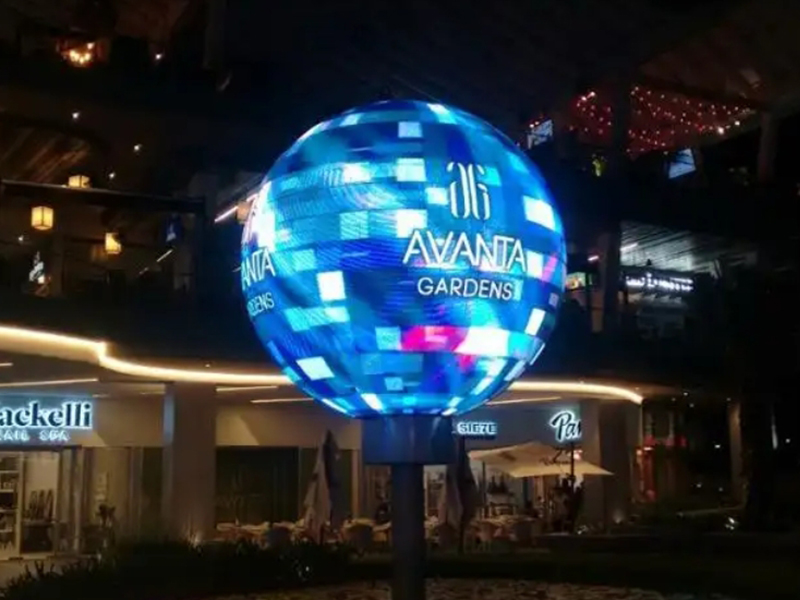 Plaza Waterproof Creative LED Display Solutions