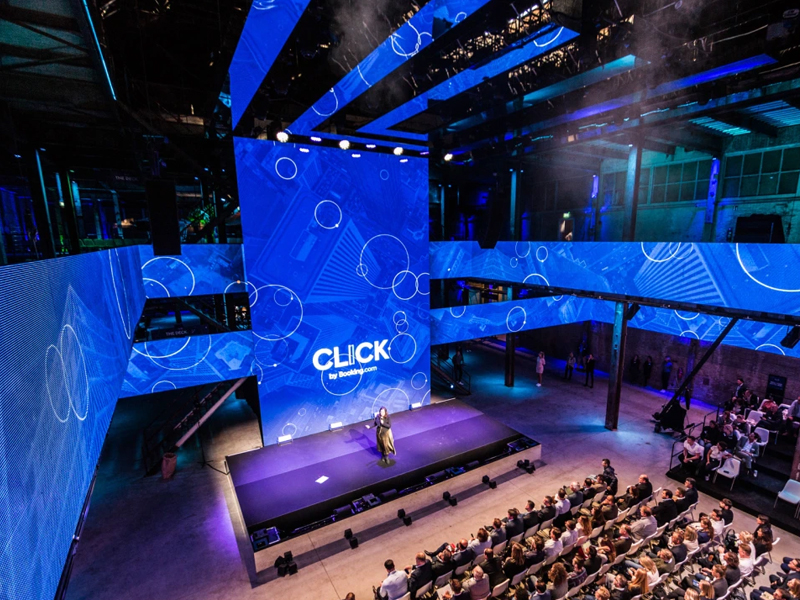 How to Enhance the Atmosphere of Commercial Events Using LED Displays