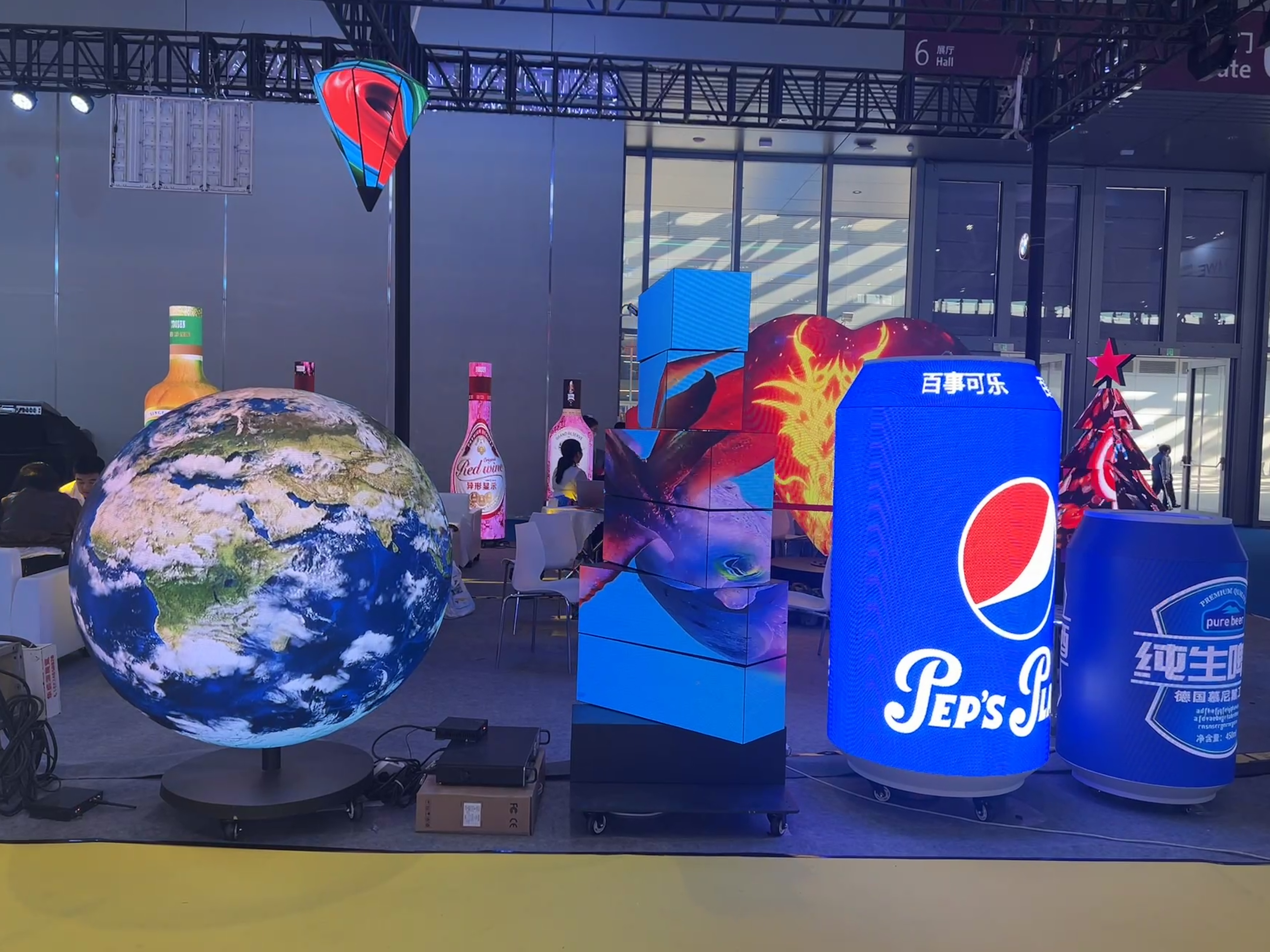 Can-Shaped LED Displays in Trade Shows
