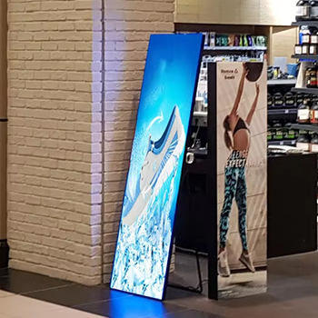 Foldable Poster LED Displays: Merging Portability with Dynamic Visuals