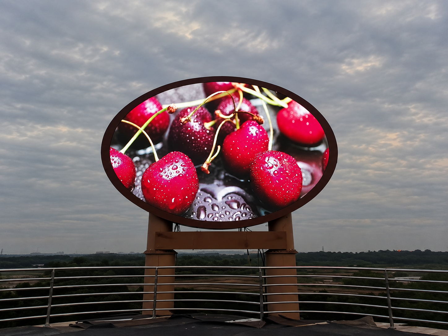 Outdoor P3 Circular LED Display in Italy: A Standalone Outdoor Feature