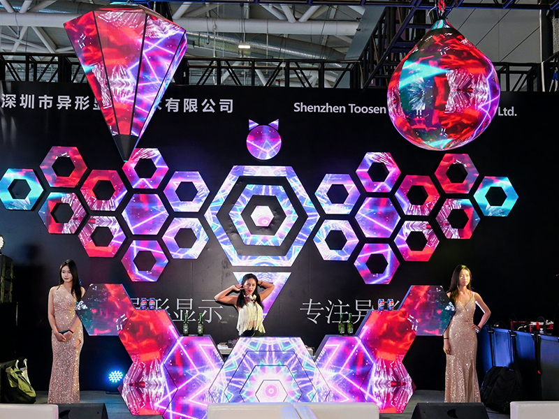 Craftsmanship Shapes Innovation — Toosen’s Star-Shaped LED Display Successfully Delivered