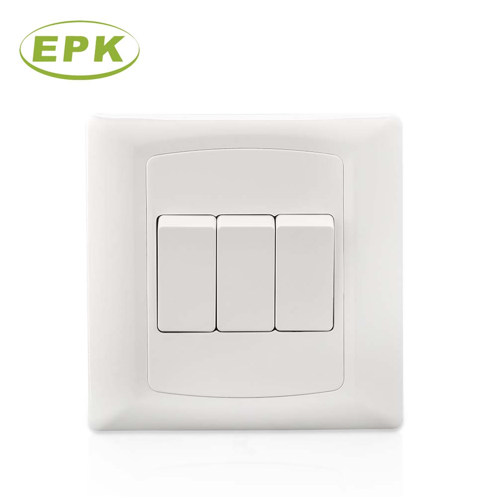 Suis Lampu 3 Kumpulan 1 Hala Moden 86mm x 86mm (Model 2631), Siri Alpha, Kadar 10A, 220-250V, Bahan Panel PC, Sentuh Tembaga, Jangka Hayat 20,000 Kitaran, Pemasangan Menggunakan Skru, Suis Dinding Mematuhi IEC 60669-1 untuk Kawalan Pencahayaan Global