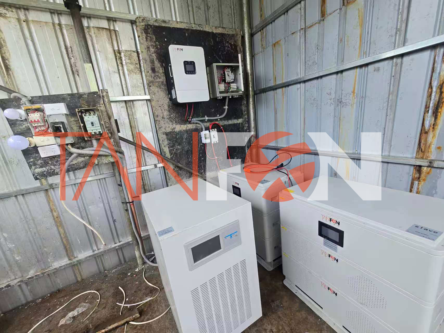 35kW 3 Phase Hybrid Solar System for Farm in Papua New Guinea2.jpg