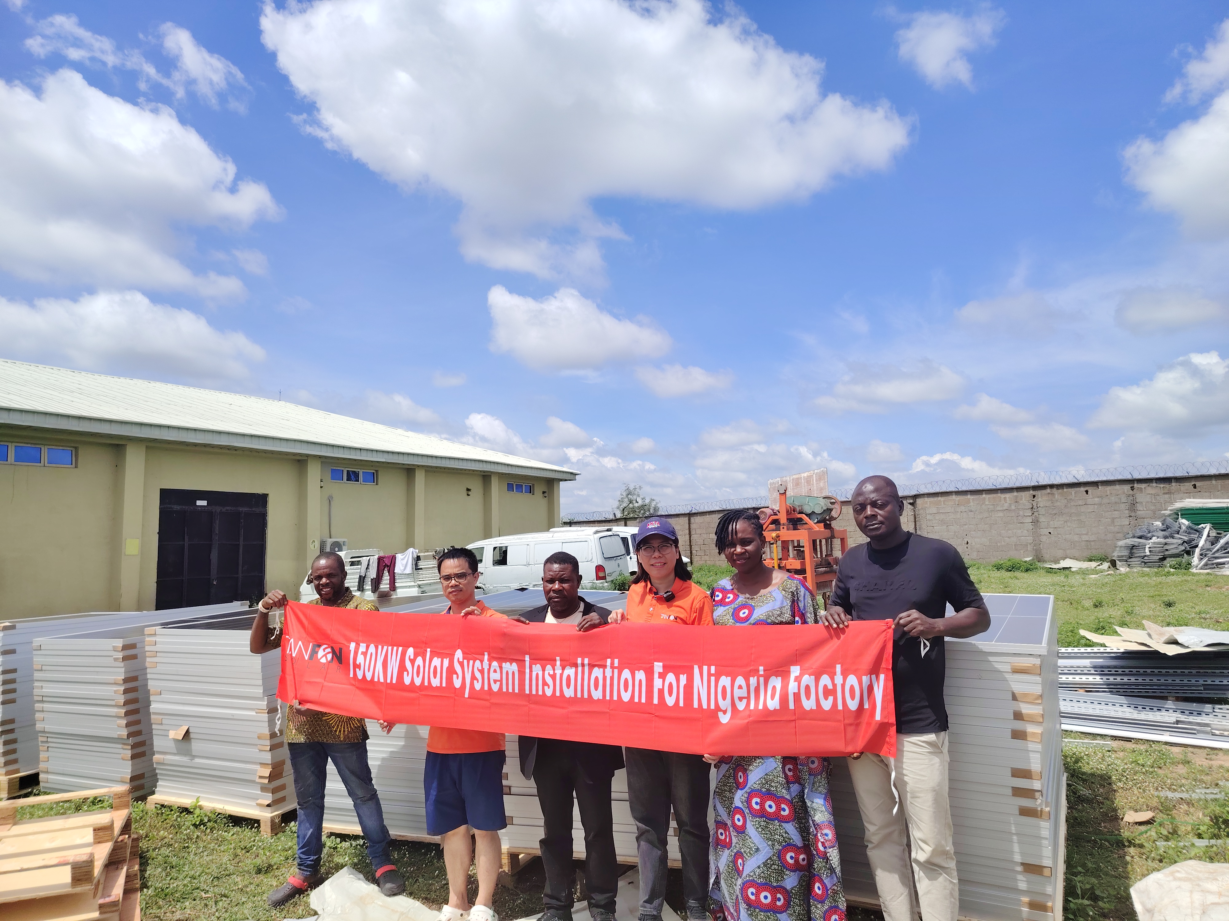sistema solar aislado de 150 kW para fábrica en Abuja, Nigeria
