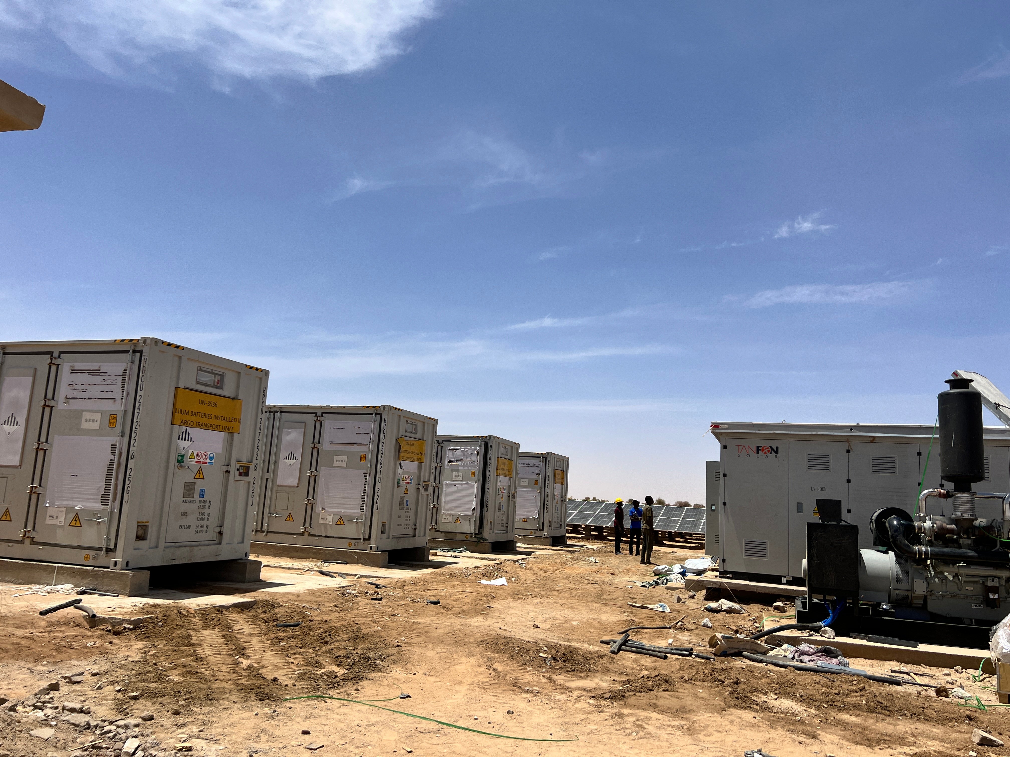 ¿Cuánto tiempo lleva la instalación de un sistema solar industrial?