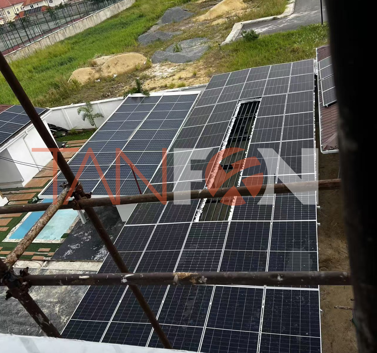 sistema solar híbrido de 40 kW para una villa en Lekki, Nigeria