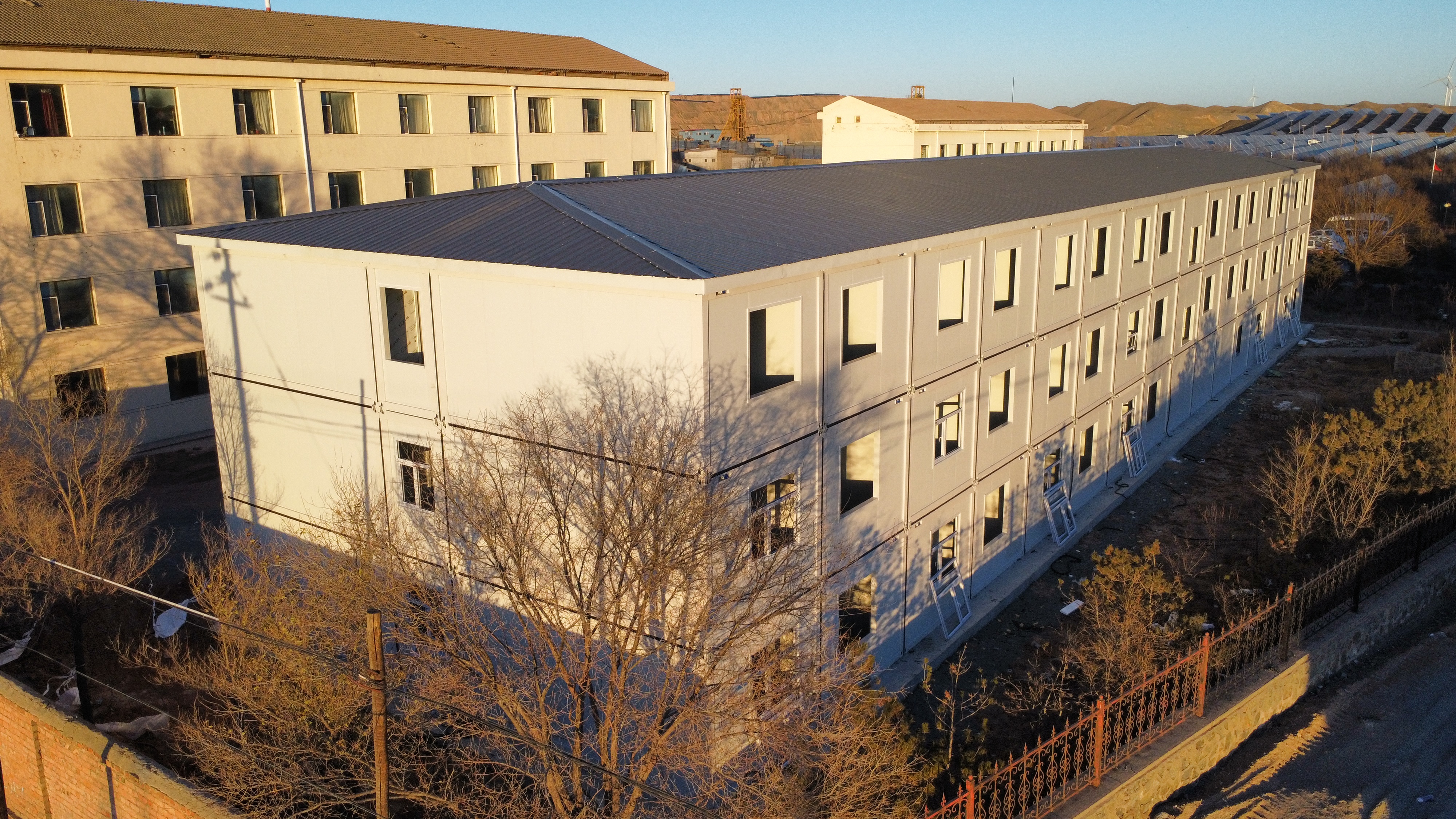 Where to Source Durable and Cost-Effective Modular Mining Buildings