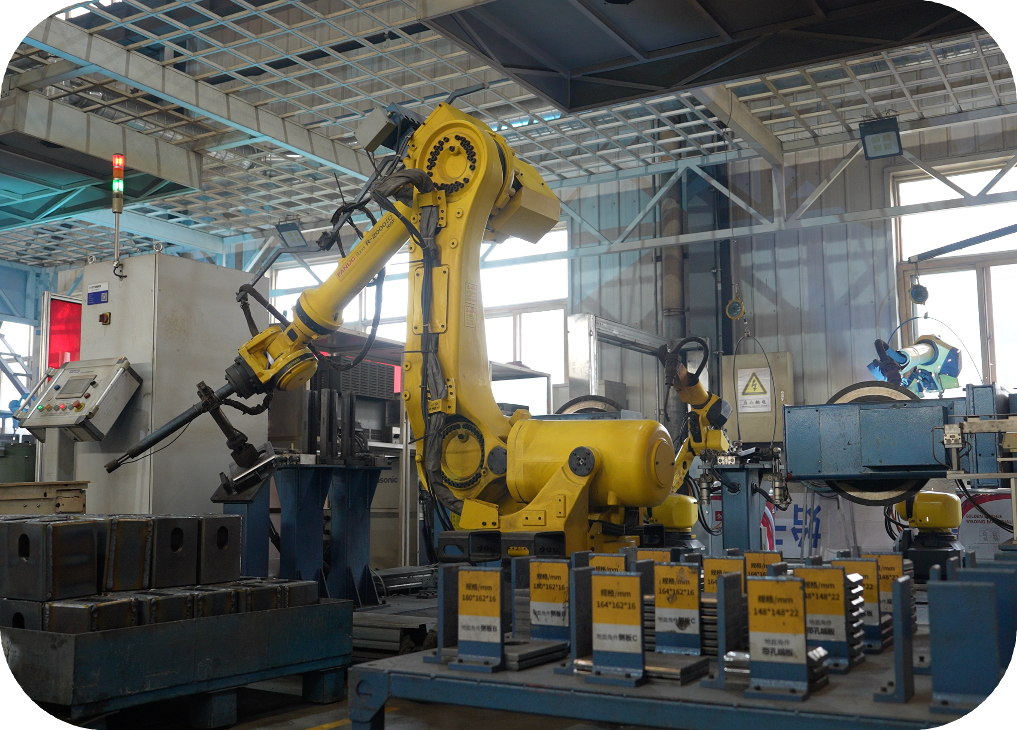 Automatic Corner Fitting Welding Station