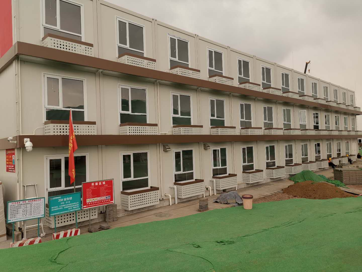 What Are the Common Misconceptions About Prefab Offices?