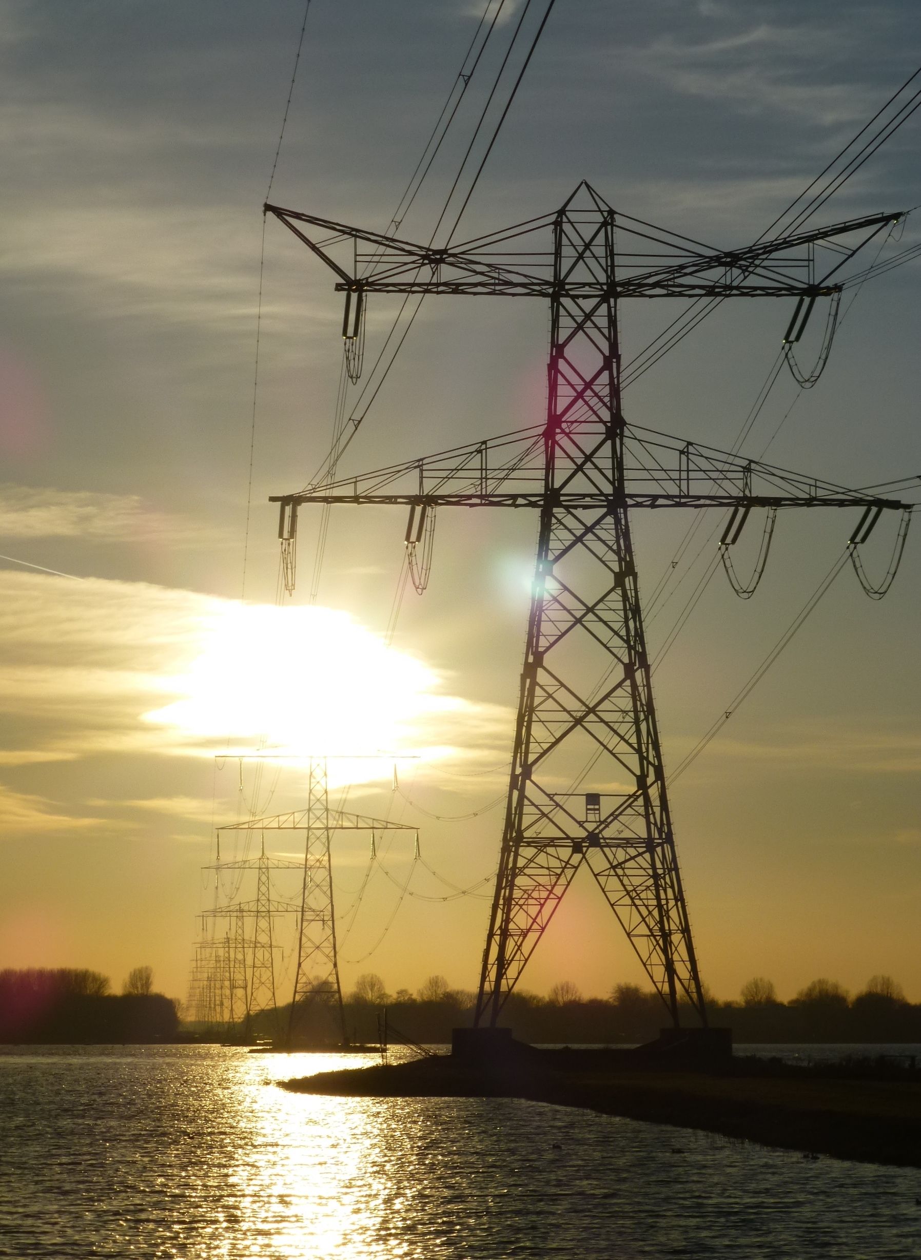 Are Your Radio Mast Projects Benefiting from a Factory with 150，000-Ton Annual Throughput?