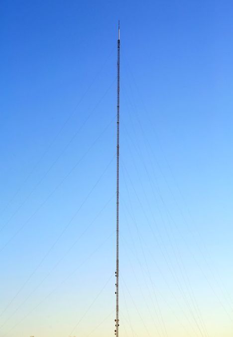 Wie können modulare Gittermastabschnitte den Transport zu abgelegenen Baustellen vereinfachen?