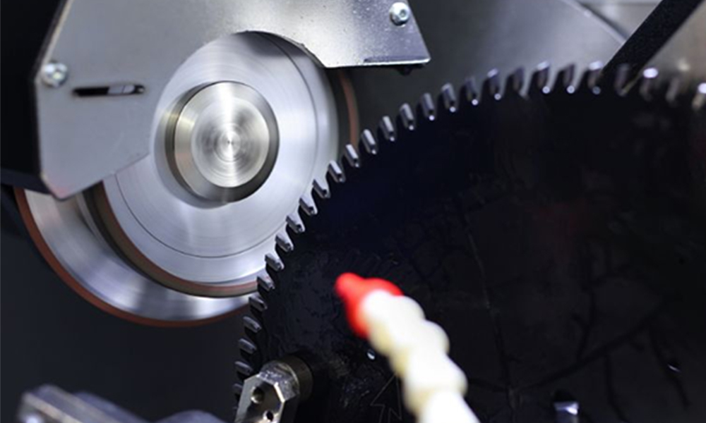 saw blades app.jpg