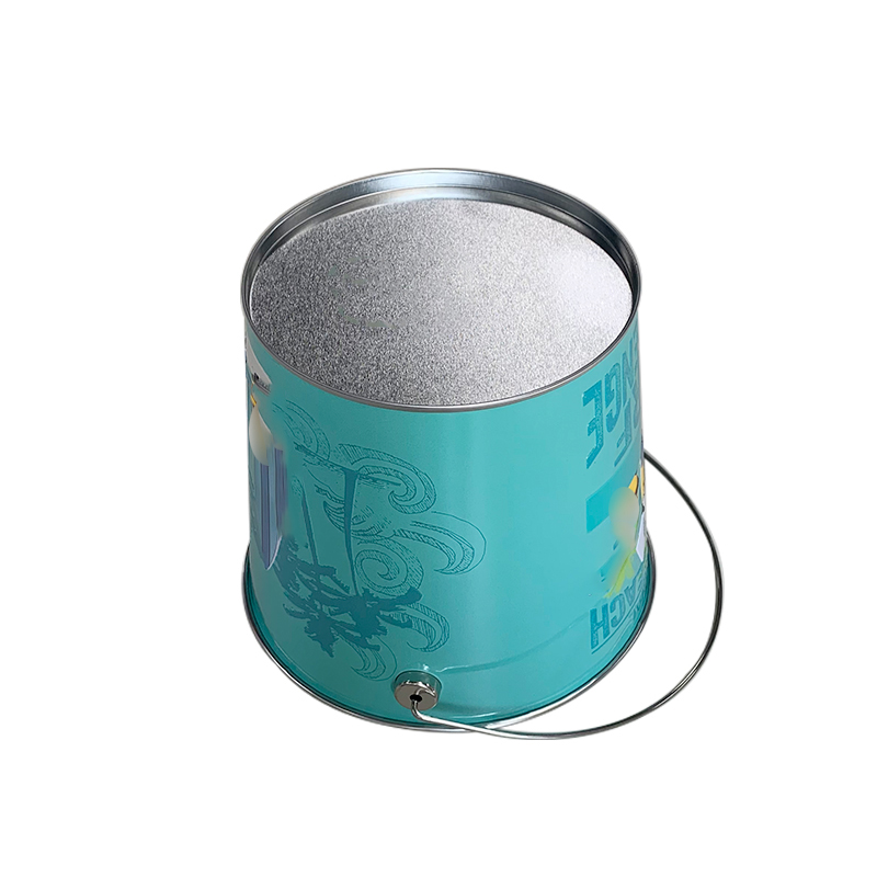 Tin bucket