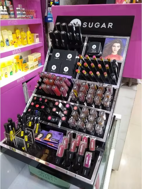 Custom Design Beauty Skin Care Display Rack Cosmetic Makeup Counter Top Display Stand for Retail Market Shop supplier