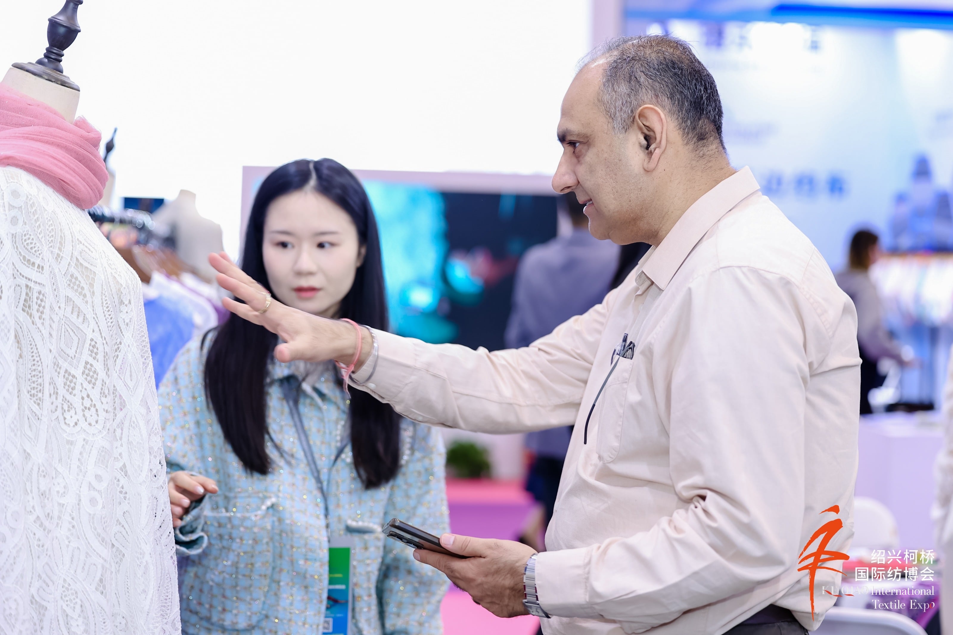 ha lacehuace textileshines at the keqiao international textile fabric fair showcasing latest innovations-2