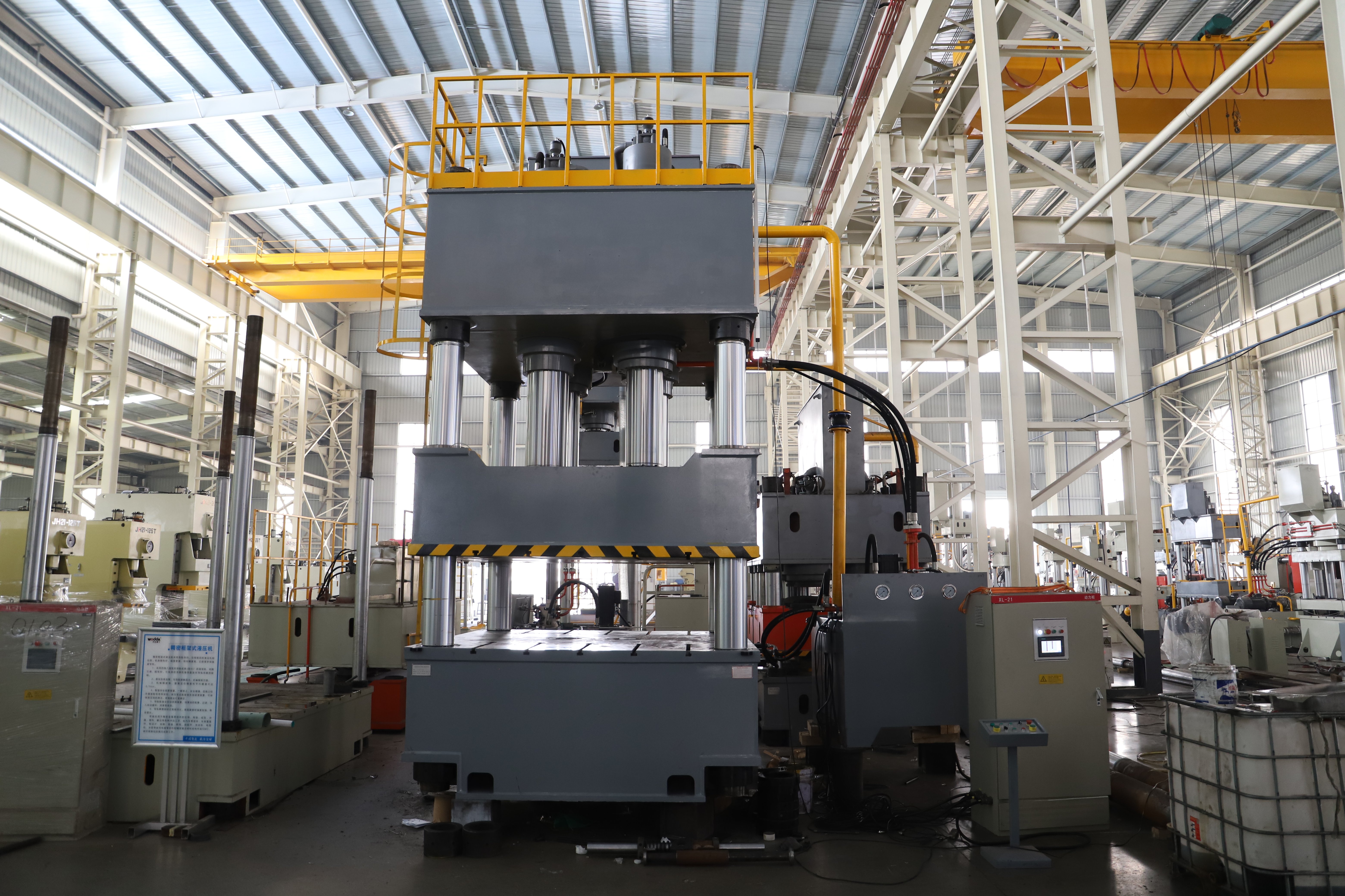 Reduce waste and increase profits with our eco-friendly hydraulic presses