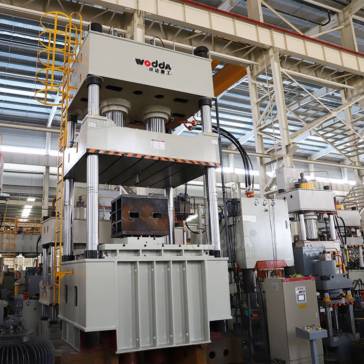 How hydraulic metal presses increase productivity for metal manufacturing.