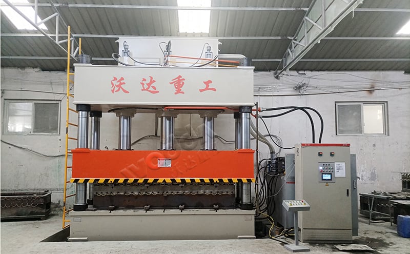 图片上传失败 630 tons of pig composite slatted floor forming hydraulic press
