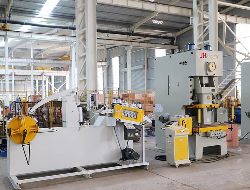 Exploring the many applications of the metal punching machine.