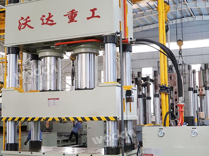 1000 ton three-beam four-column hydraulic press (oil press, press)