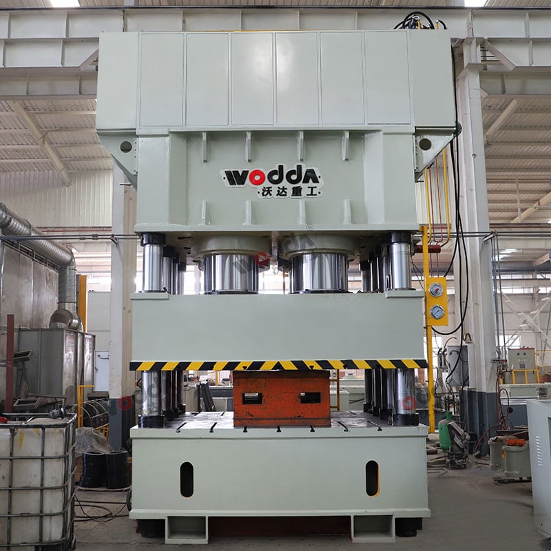 Maximizing filtration performance with a hydraulic press filter