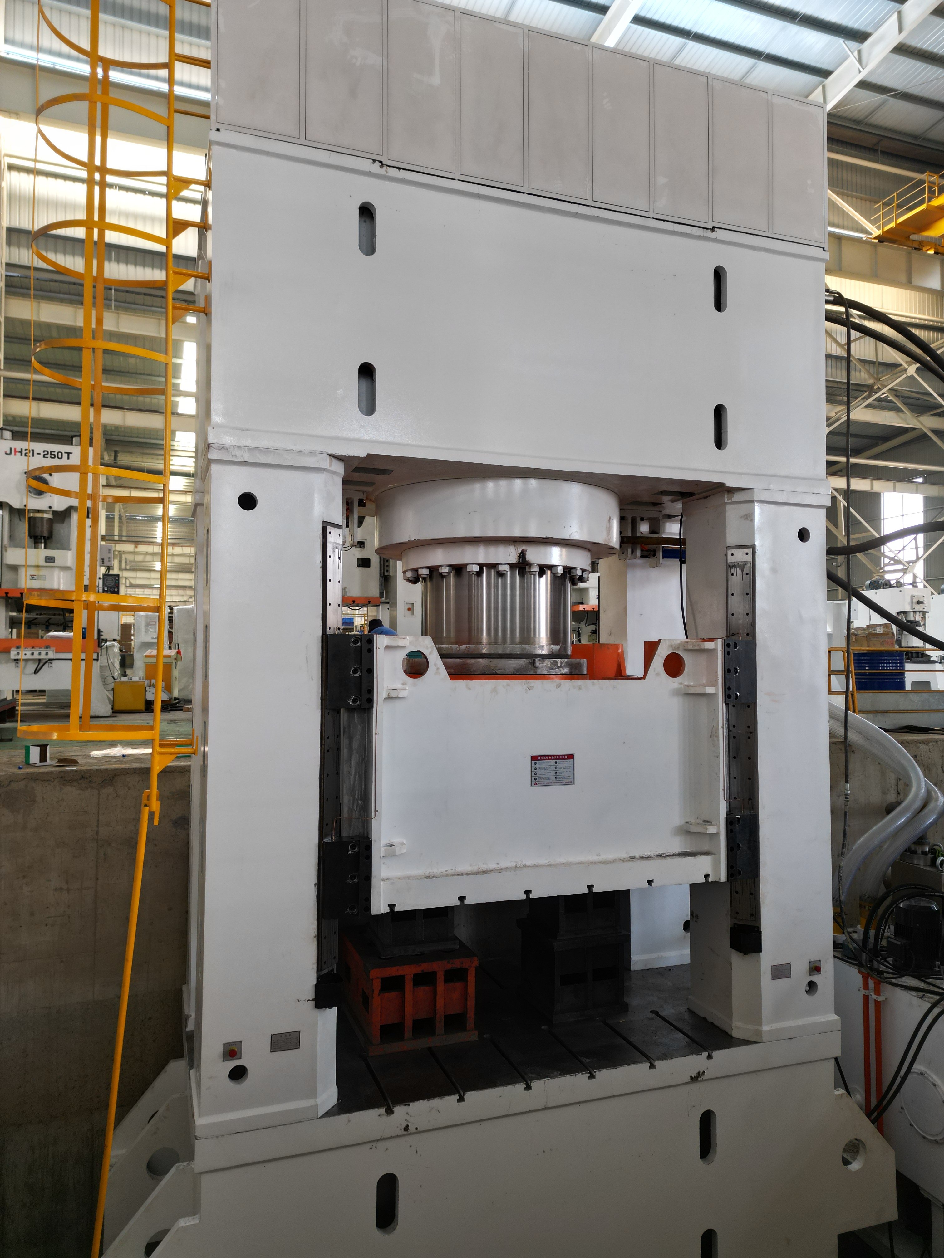 How a Frame Hydraulic Press can Save Time and Money