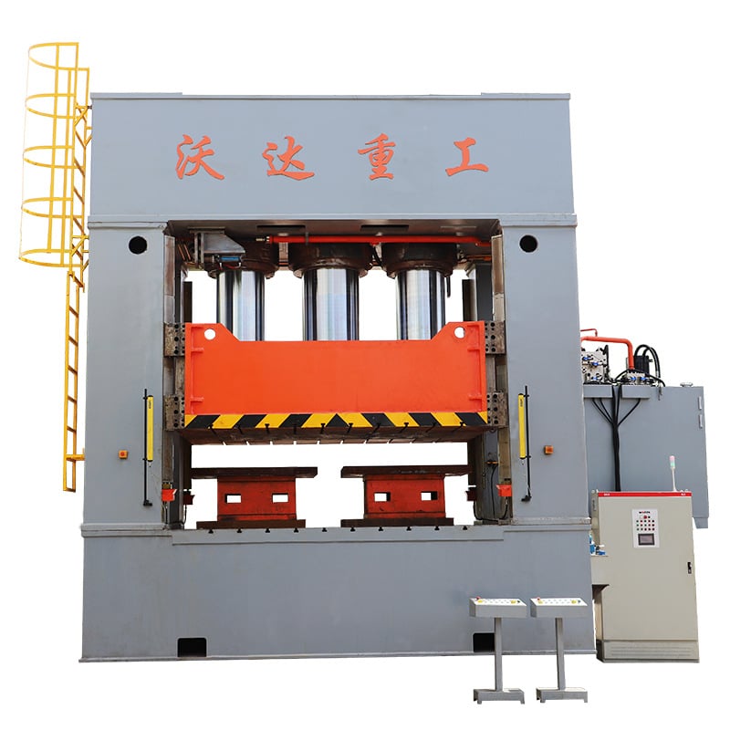 The Engineered Precision of a 2500 Ton Hydraulic Press - A Marvel of Modern Manufacturing.