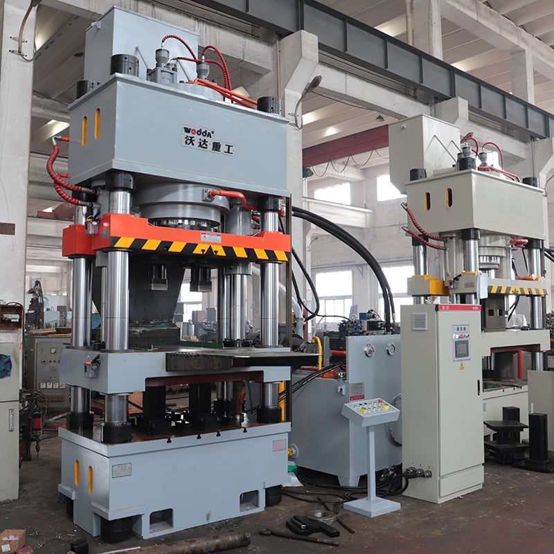 Exploring the hydraulic technology of a 500-ton press.