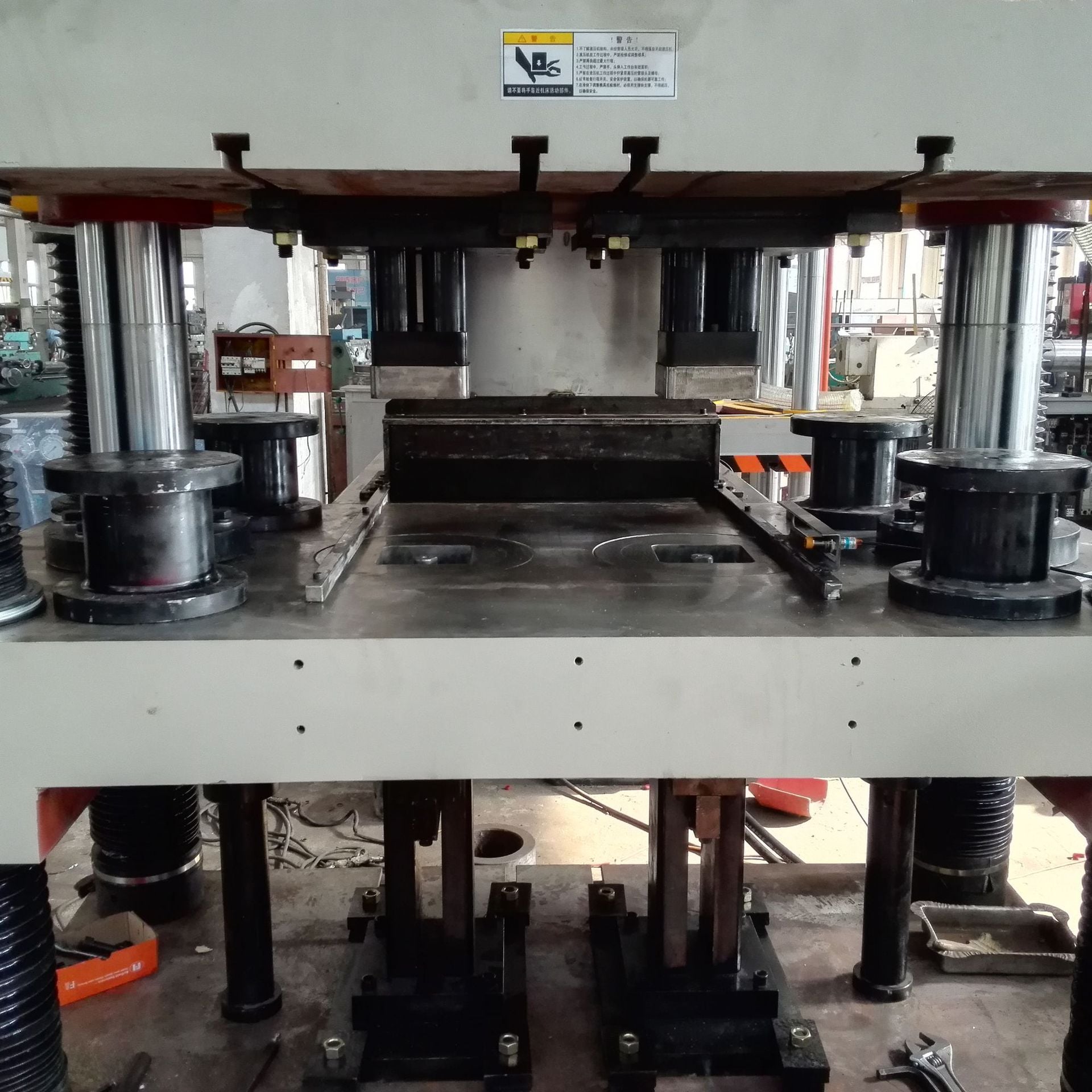 How Salt Block Hydraulic Presses Enhance Manufacturing Processes