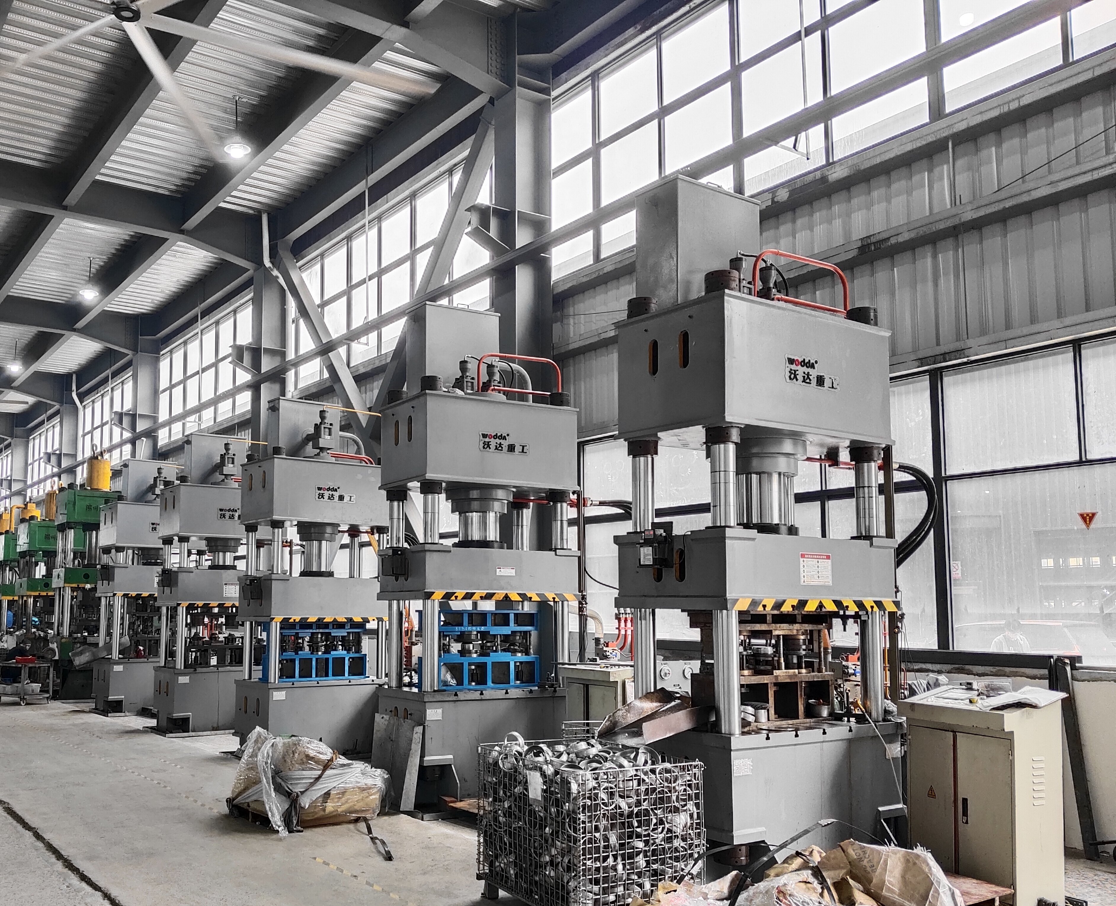 Meet Your Toughest Manufacturing Needs with the 300 Ton Press