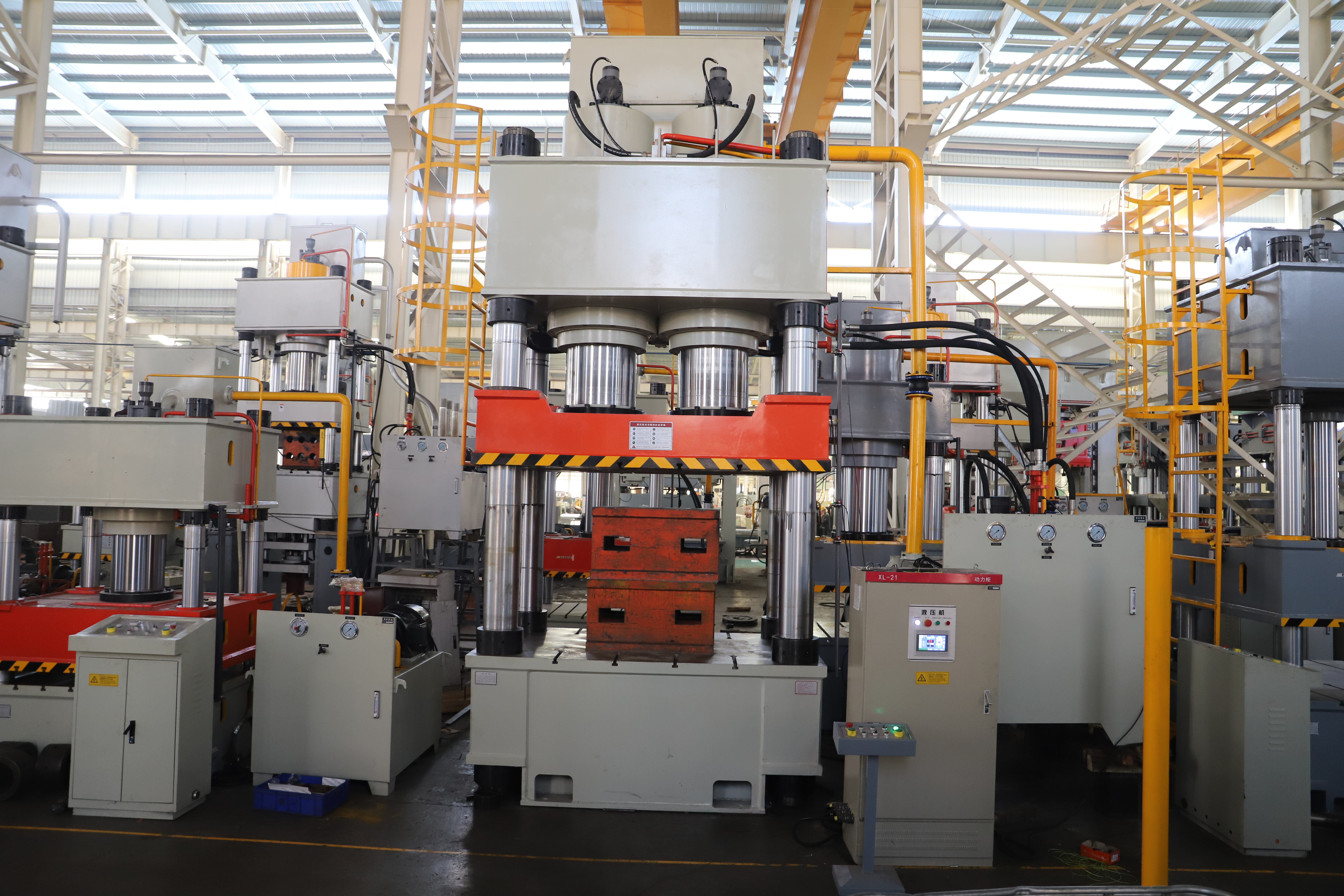 Hiệu quả và đáng tin cậy trong việc tạo khay từ vụn gỗ