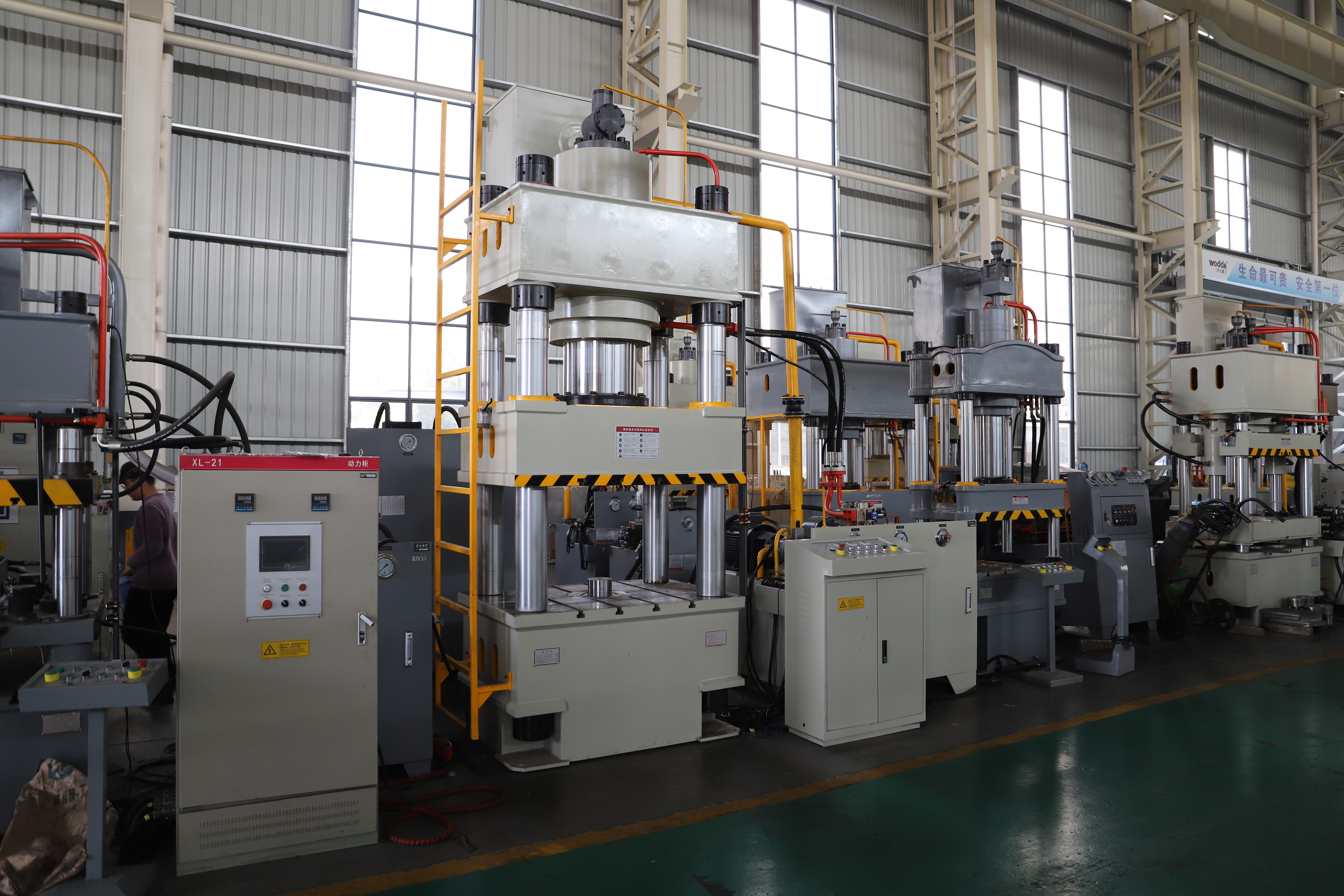 Steel Tank Press Machine for Low-Volume Custom Design and Sizes