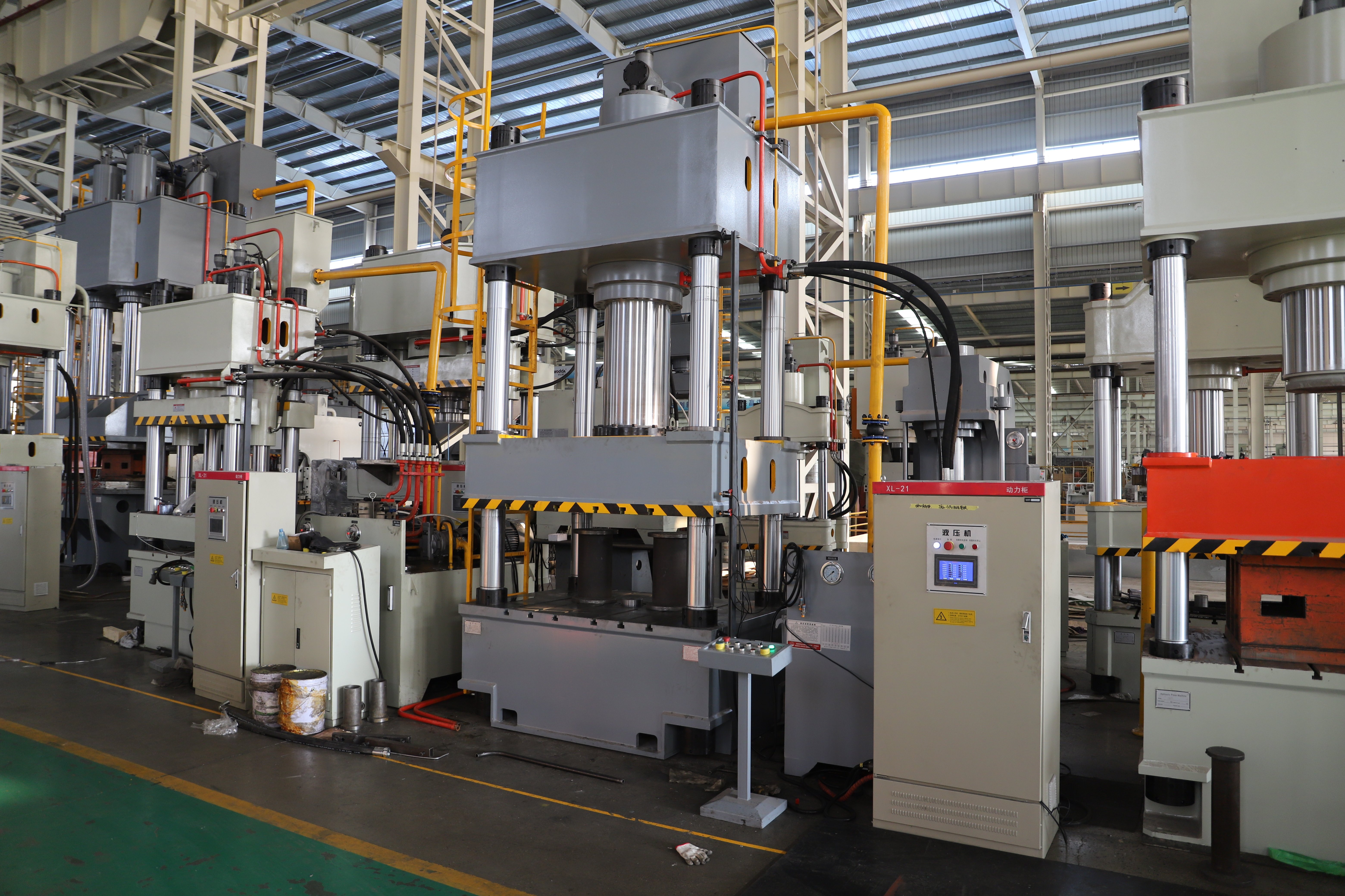 Transform your steel water tank production process with hydraulic stamping