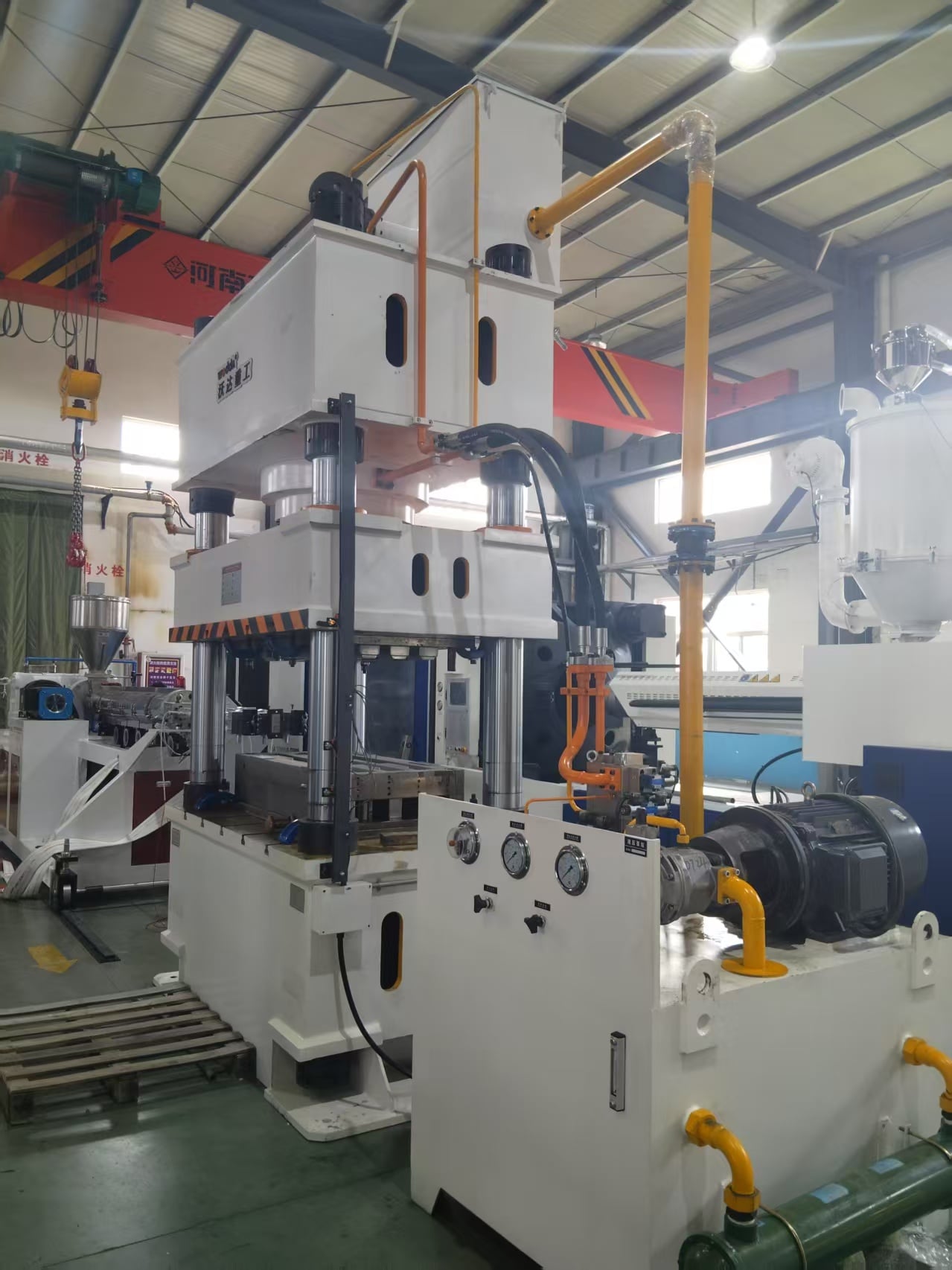 How Hydraulic Presses Revolutionize Manufacturing