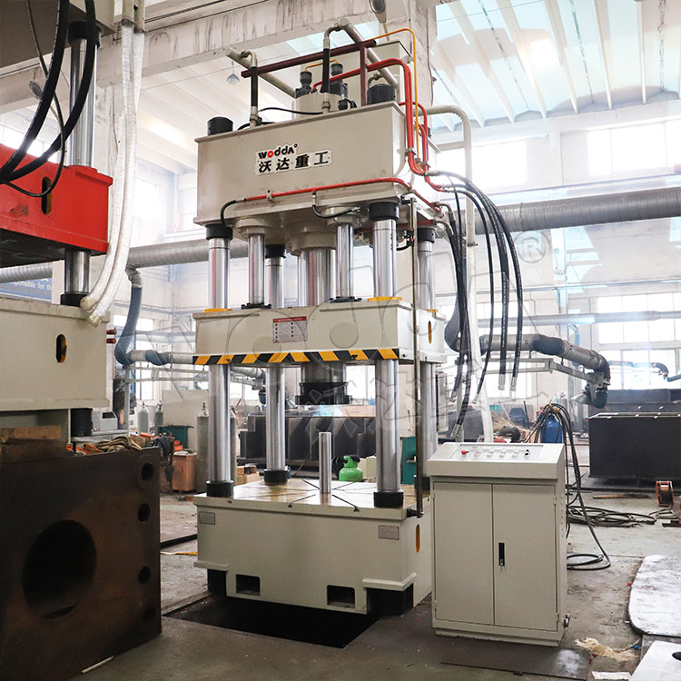 315 ton three-beam four-column hydraulic press with pressure cylinder head 315 ton three-beam four-column hydraulic press with pressure cylinder head