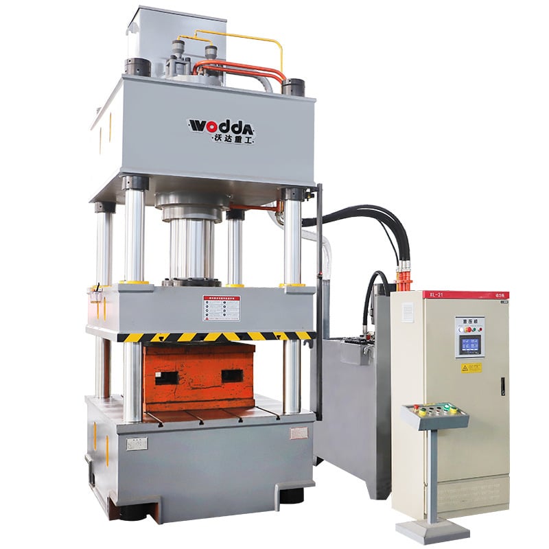 Operating the Hydraulic Press 400 Ton