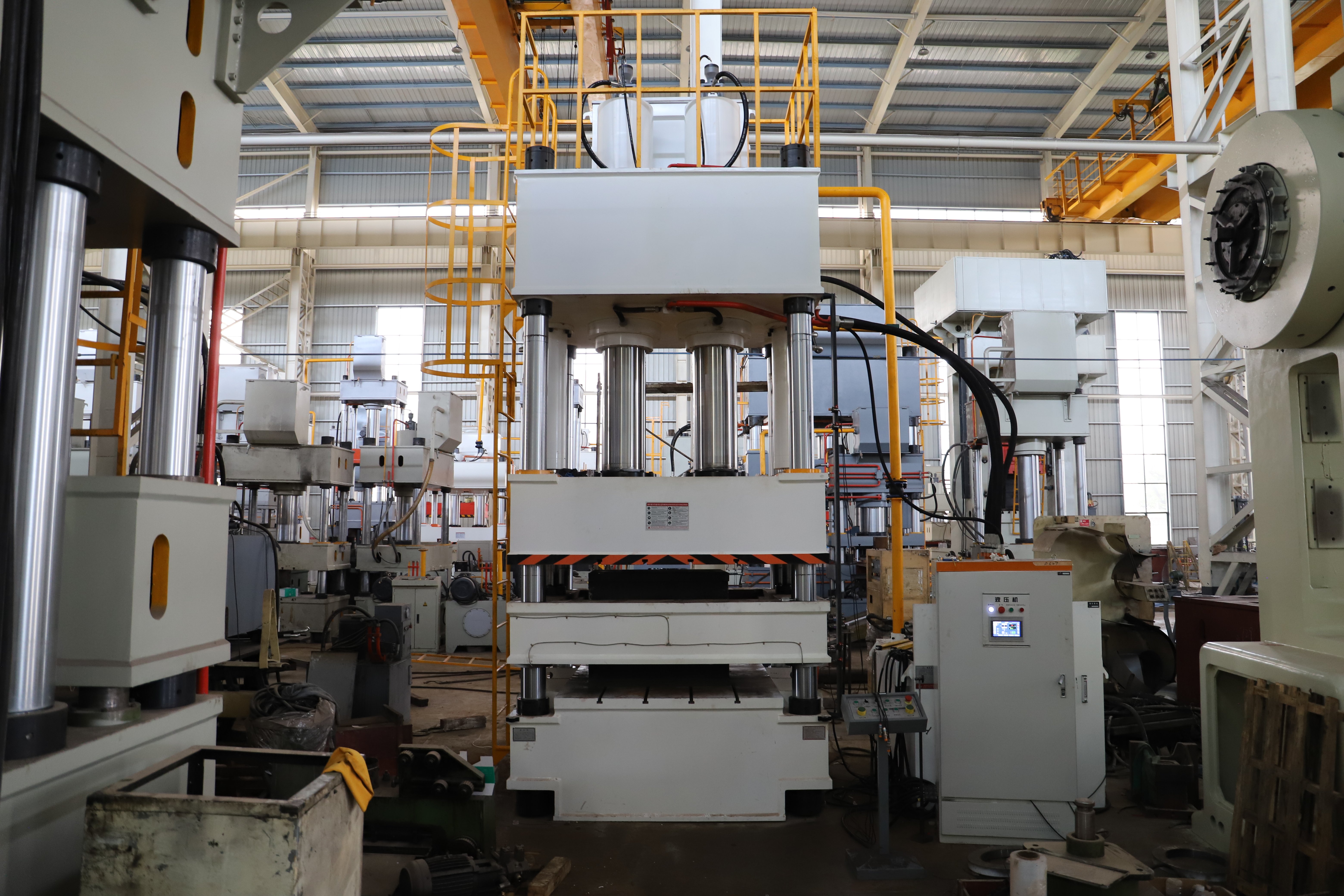 Choosing the Right Hydraulic Press for Your Needs