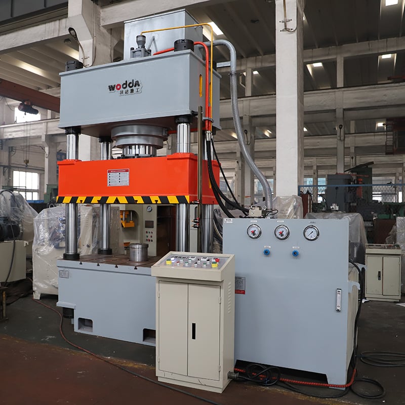 The capabilities of a 4 column hydraulic press