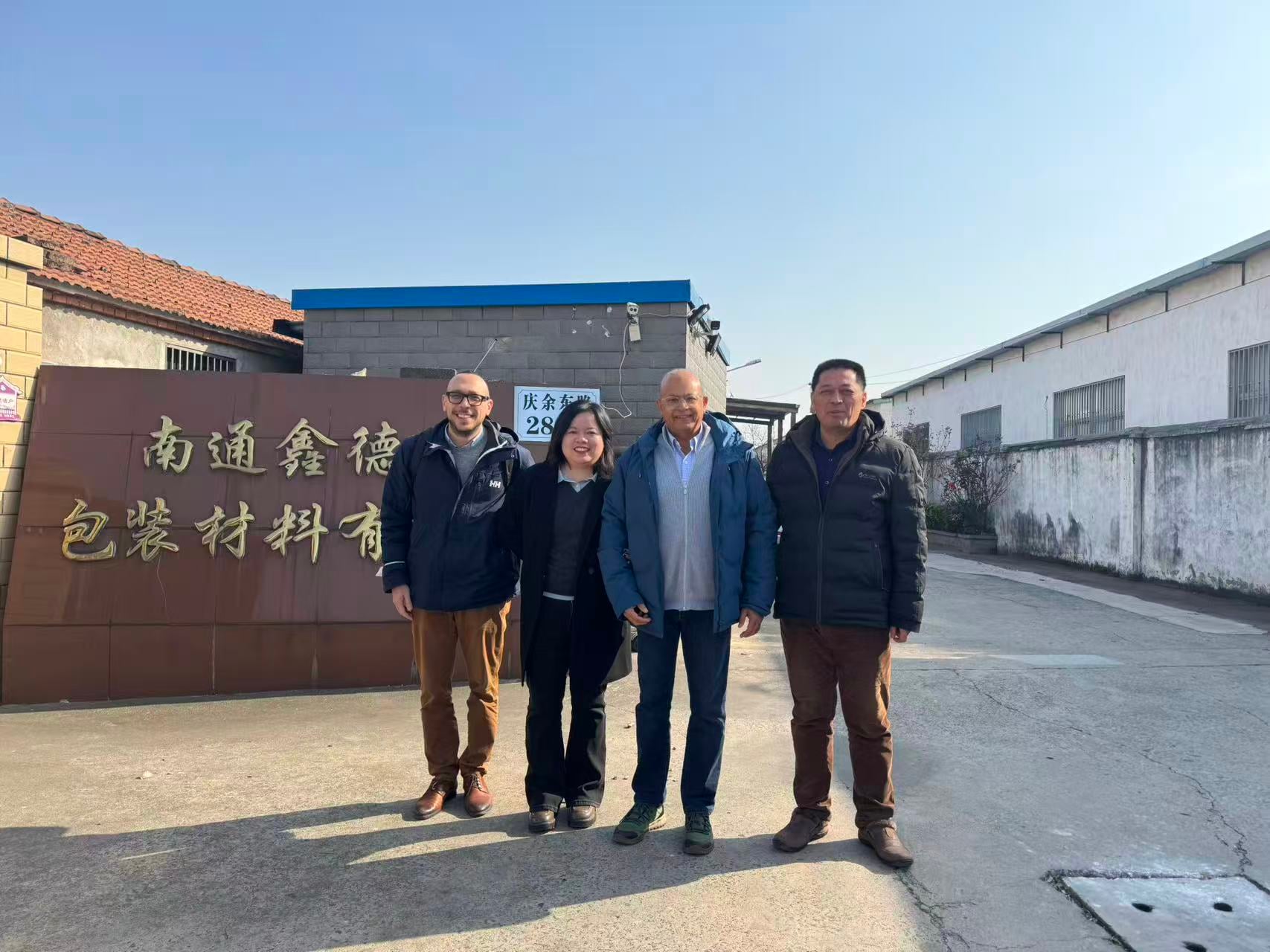 Visite client réussie et collaboration chez Xinde Medical Packaging