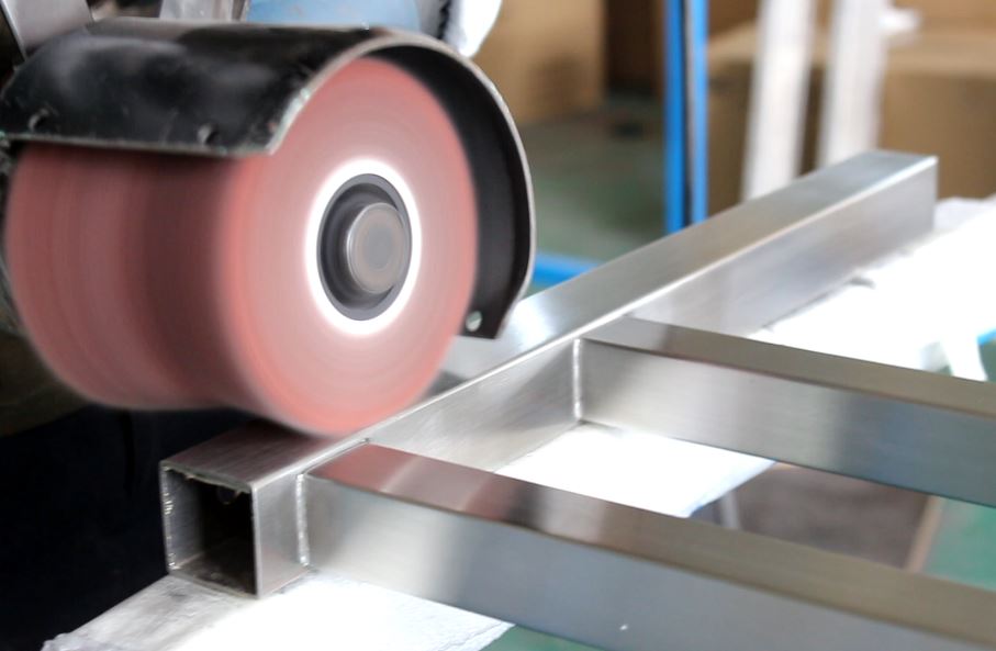 Stainless Steel Brushing : The Texture and Functional Choice for Metal Fabrication