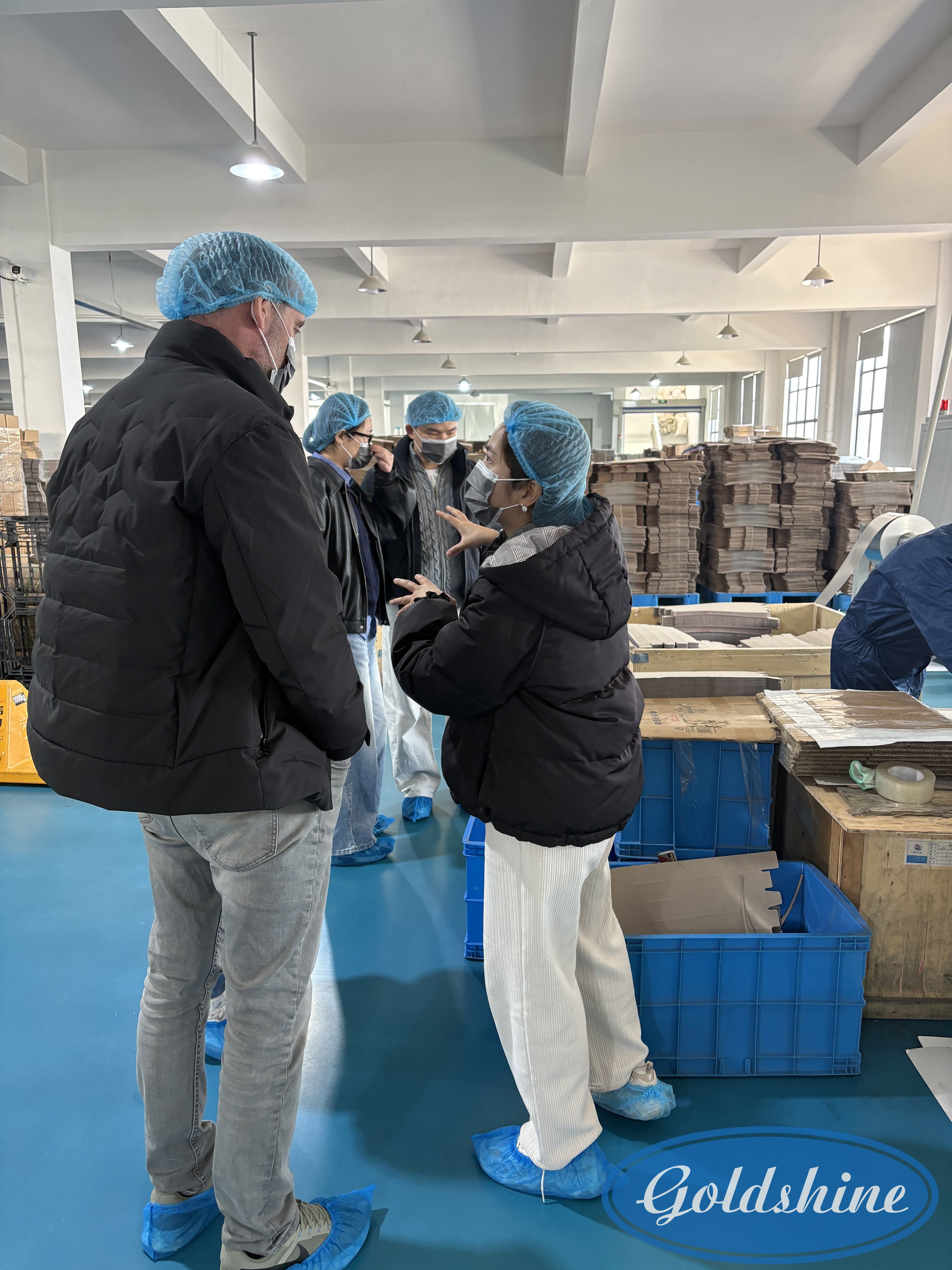 Französische Kunden-Delegation besucht Goldshine zur Inspektion von lebensmittelverträglichem Aluminiumfolie