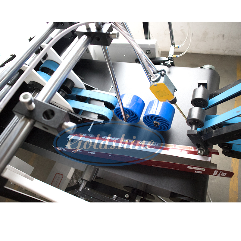 Manufacturer automatic Aluminum Foil Color Box Pasting Machine