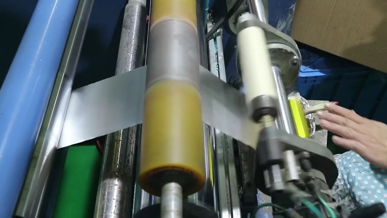 goldene Aluminiumfolie Maschine