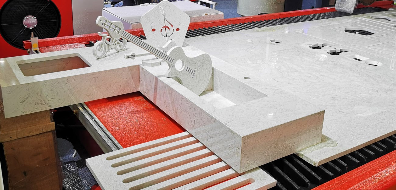 Sawjet cutting.jpg