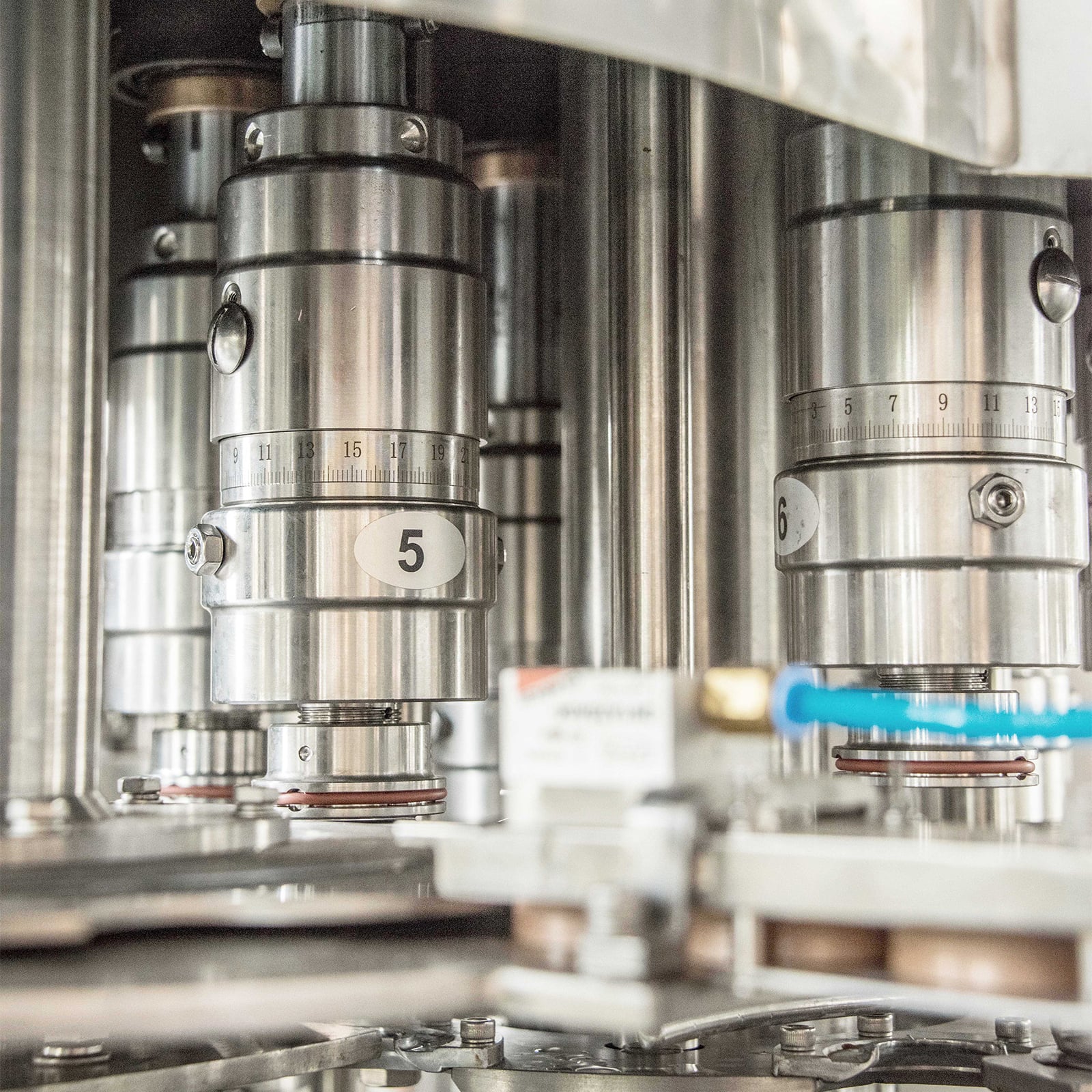 Why Choose a Fully Automatic Juice Filling Machine for Your Factory