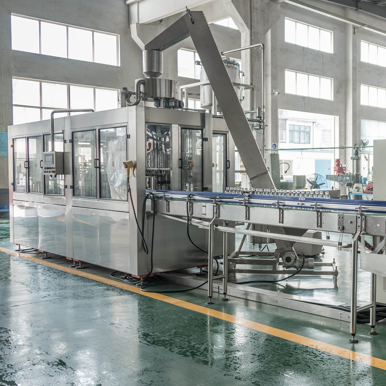 Upgrade Your Production Line with a Smart Automatic Juice Filling Machine