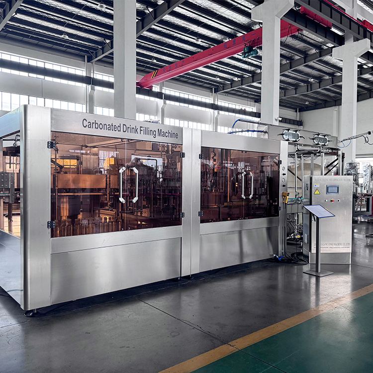 Automatic Carbonated Filling Machine Ensuring Bubble Retention