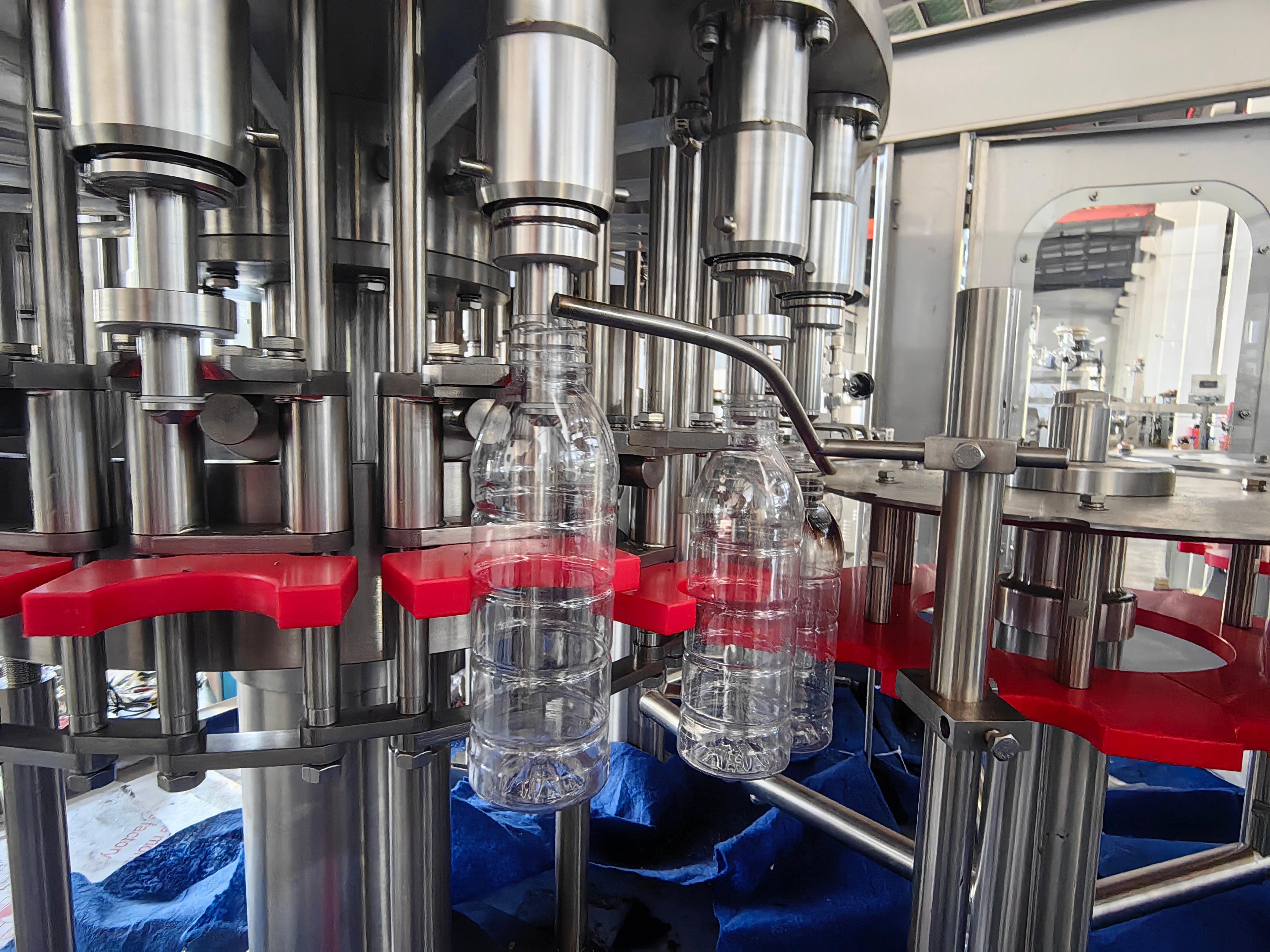 Sip and Seal: Innovations in Juice Filling Machines